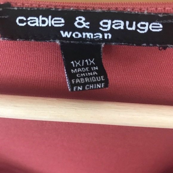 Cable & Guage lattice neck flowy tunic plus size 1X - Picture 8 of 13